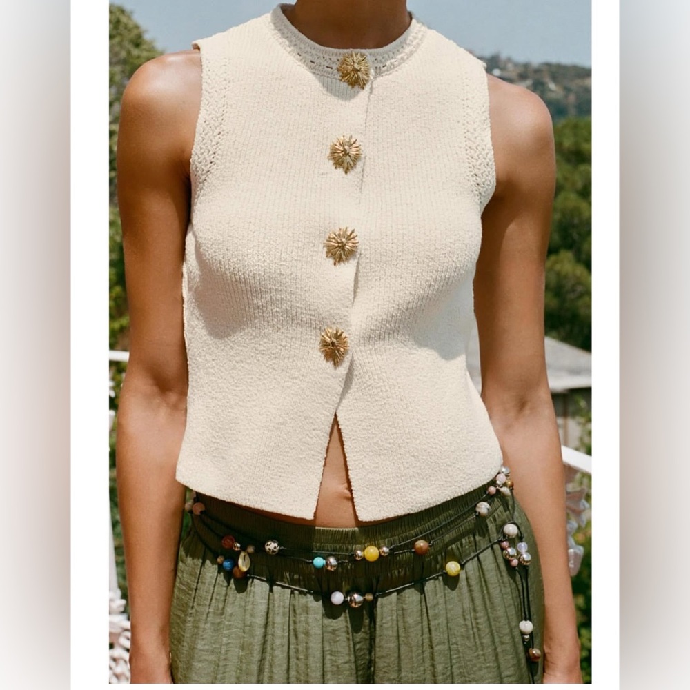ZARA XL GOLD BUTTON KNIT TOP / VEST - Sleeveless NWT